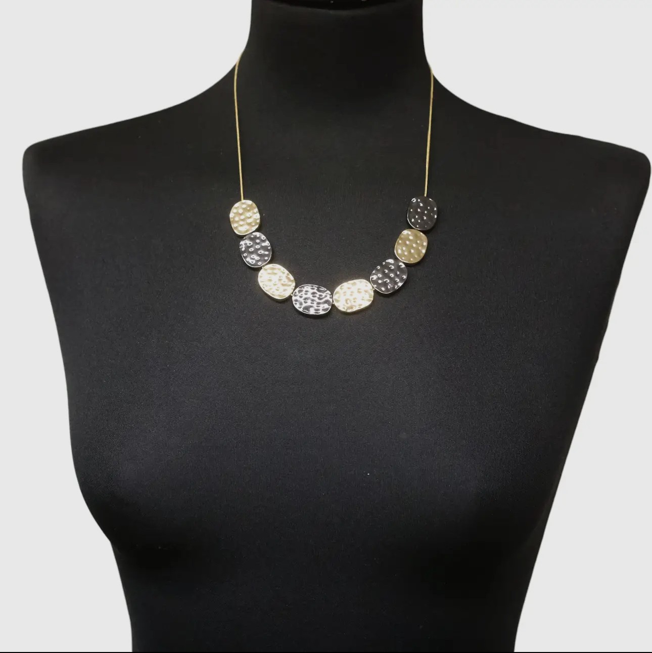 Short Battered Circle Necklace
